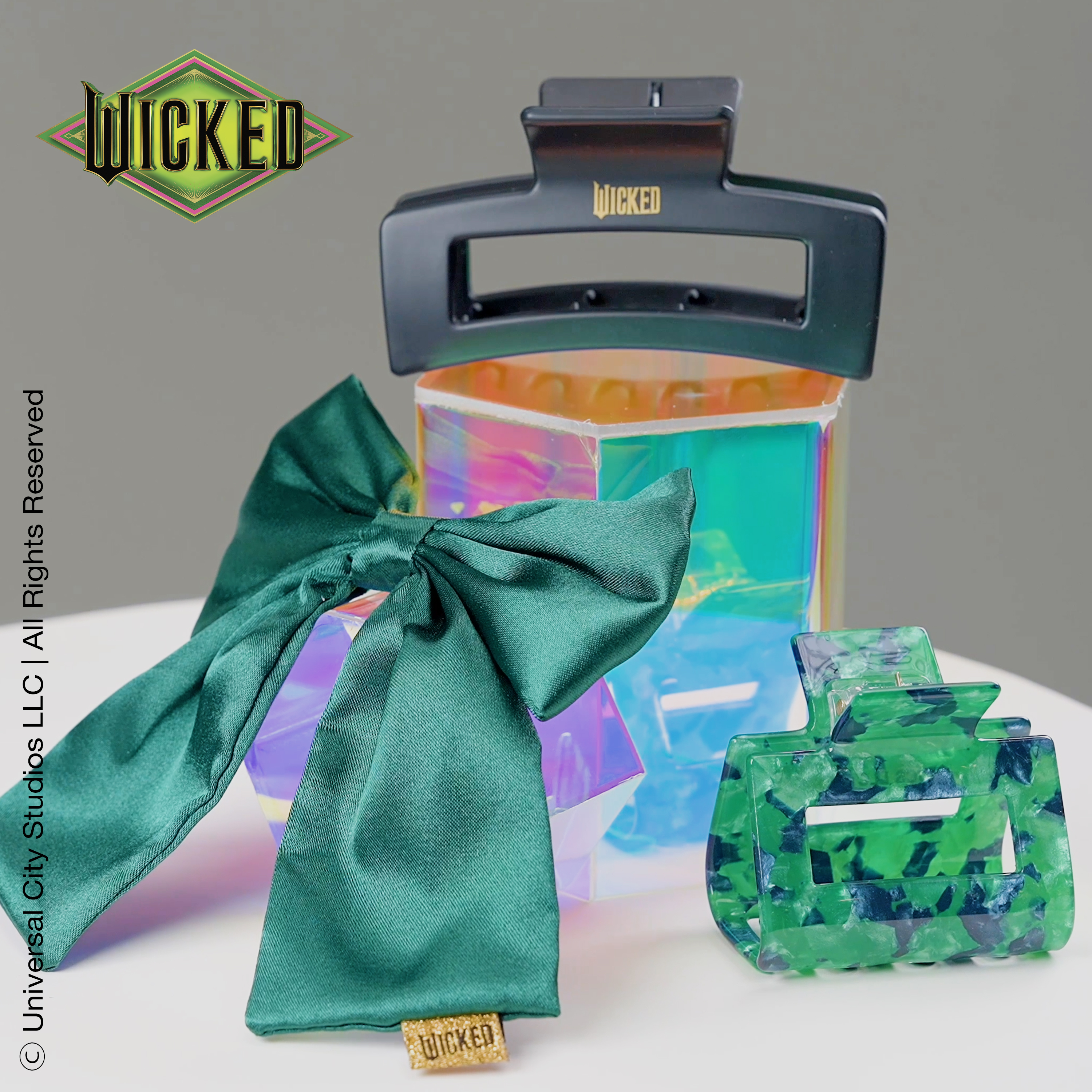 ☆Scunci x Wicked☆ チャーム付き ピンク ヘアリボン ☆Scunci x Wicked☆ チャーム付き ピンク ヘアリボン (scunci